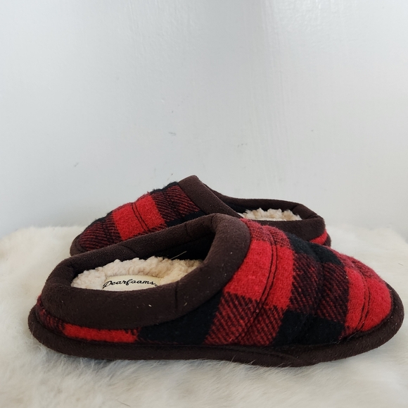 Dearfoam Kids Red & Black Plaid Slippers, Size 9-10 - Picture 2 of 8